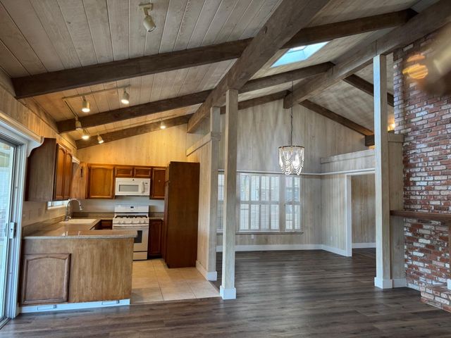 11 Pinehill Way, Monterey, CA 93940