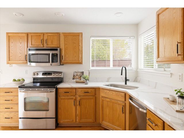 674 Poppy Pl, Highlands Ranch, CO 80129