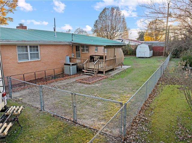 503 Skyline Drive, Harrison, AR 72601