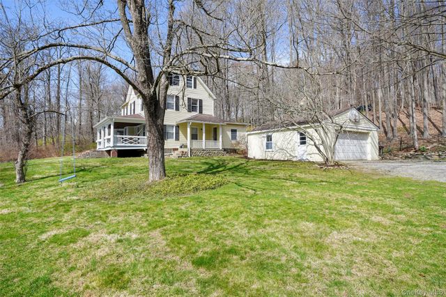 101 Hustis Road, Cold Spring, NY 10516