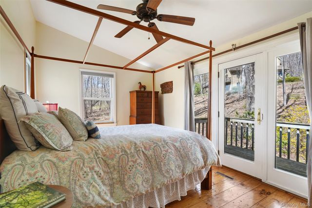 101 Hustis Road, Cold Spring, NY 10516