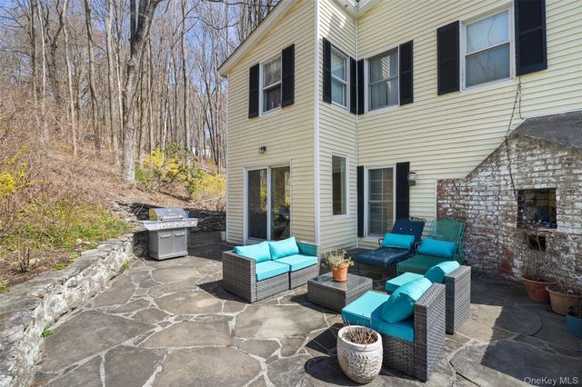 101 Hustis Road, Cold Spring, NY 10516