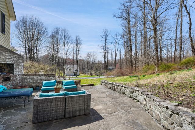 101 Hustis Road, Cold Spring, NY 10516