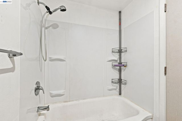 1210 Highland Blvd, Hayward, CA 94542