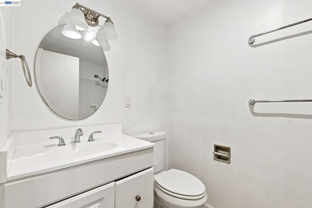 1210 Highland Blvd, Hayward, CA 94542