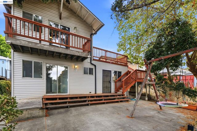 1210 Highland Blvd, Hayward, CA 94542