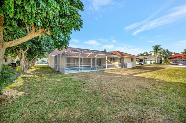 4851 WOOD POINTE WAY, Sarasota, FL 34233