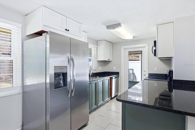 5058 SILK OAK DRIVE, Sarasota, FL 34232