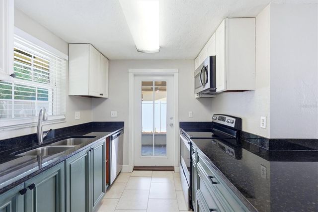 5058 SILK OAK DRIVE, Sarasota, FL 34232