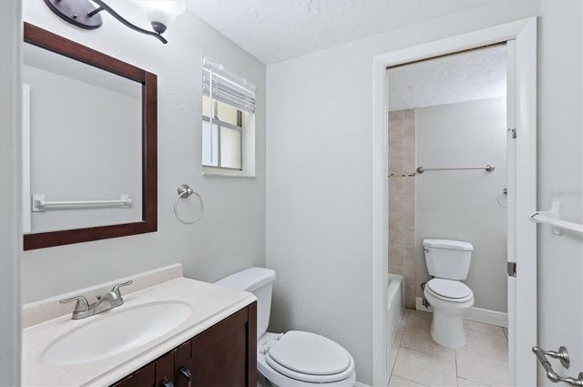 5058 SILK OAK DRIVE, Sarasota, FL 34232