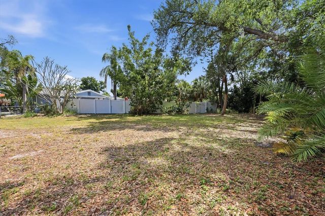 5058 SILK OAK DRIVE, Sarasota, FL 34232