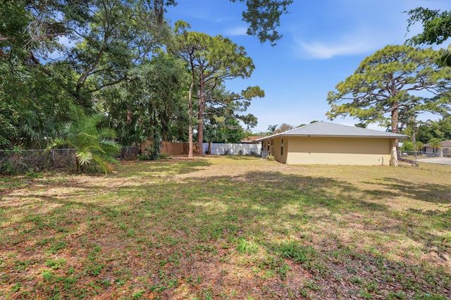 5058 SILK OAK DRIVE, Sarasota, FL 34232