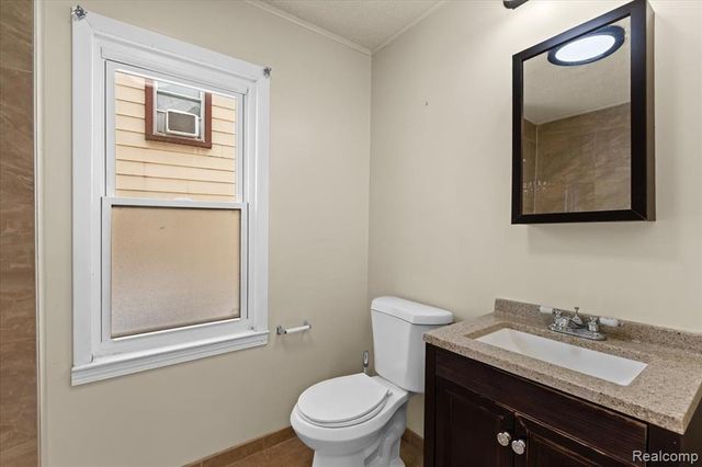 22060 Poinciana Street, Southfield, MI 48033