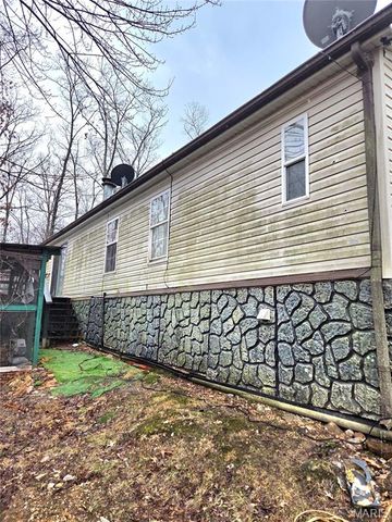 300 Casey Road, Farmington, MO 63640