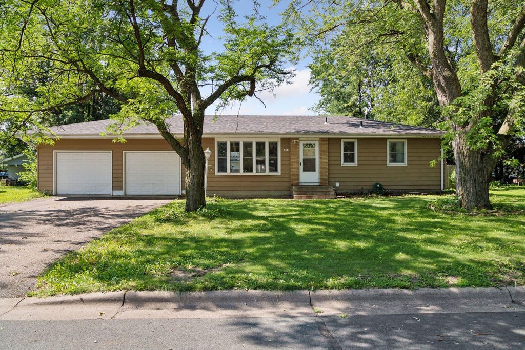 312 Sand Street, Shakopee, MN 55379