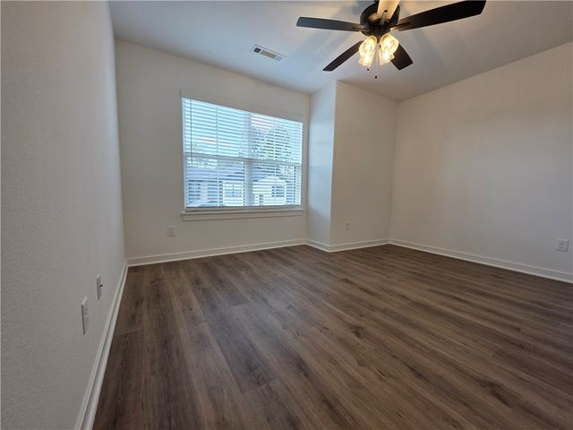 827 N Crater Avenue 2, Fayetteville, AR 72704
