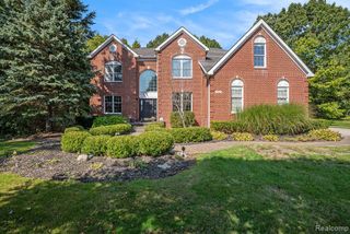 5479 Woodcreek Court, Clarkston, MI 48348