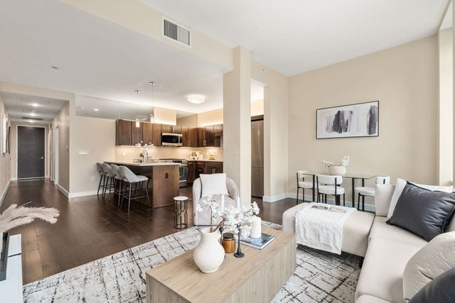 43 Westland Ave 509, Boston, MA 02115