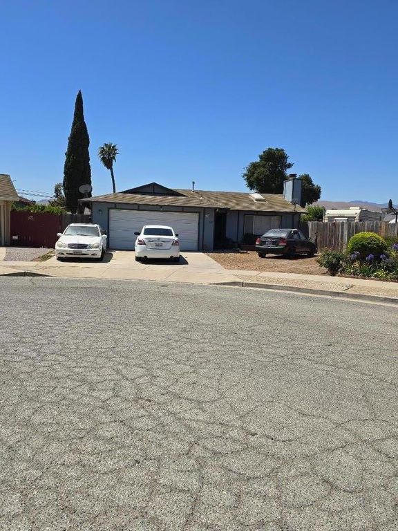 217 San Simeon Court, Greenfield, CA 93927