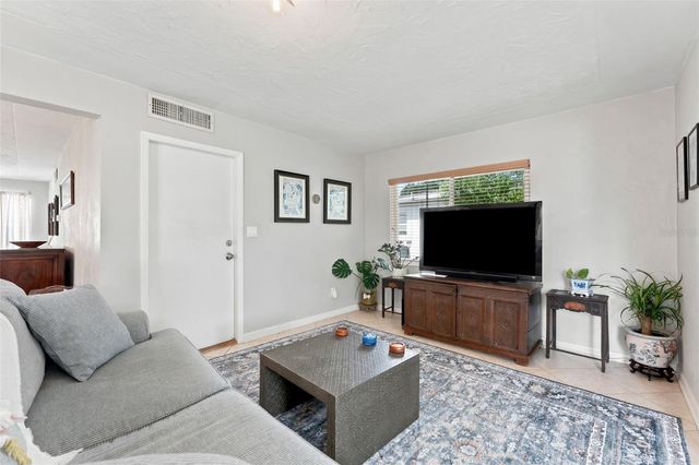 2111 W MINNEHAHA STREET, Tampa, FL 33604