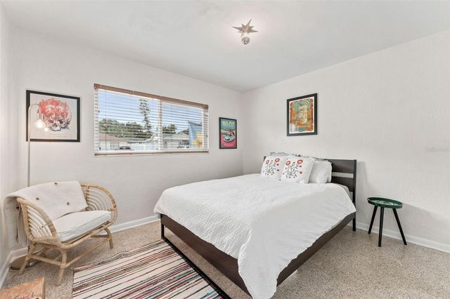 2111 W MINNEHAHA STREET, Tampa, FL 33604