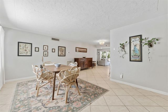 2111 W MINNEHAHA STREET, Tampa, FL 33604