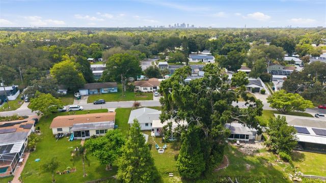 2111 W MINNEHAHA STREET, Tampa, FL 33604