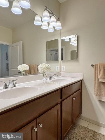 48 DERBY DR, La Plata, MD 20646