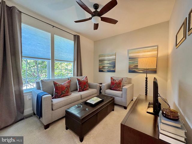 48 DERBY DR, La Plata, MD 20646