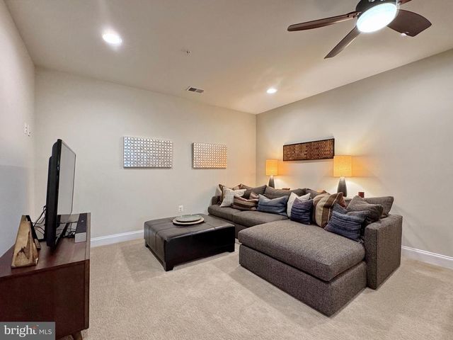 48 DERBY DR, La Plata, MD 20646