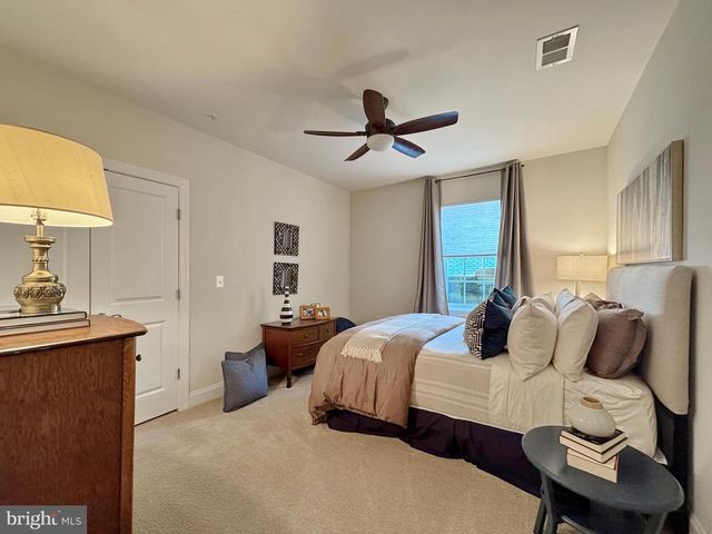 48 DERBY DR, La Plata, MD 20646