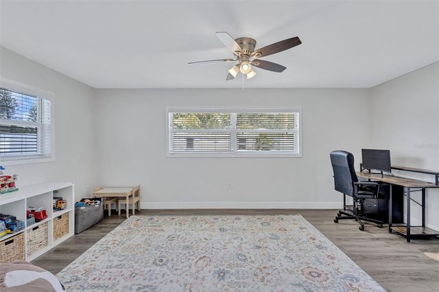 3672 SEAROBIN DRIVE SE, St Petersburg, FL 33705
