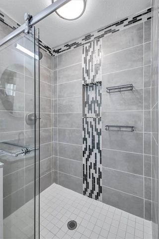 3672 SEAROBIN DRIVE SE, St Petersburg, FL 33705