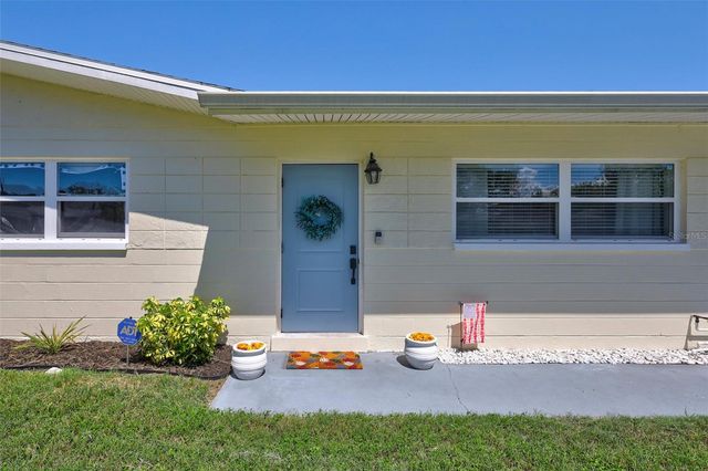 3672 SEAROBIN DRIVE SE, St Petersburg, FL 33705