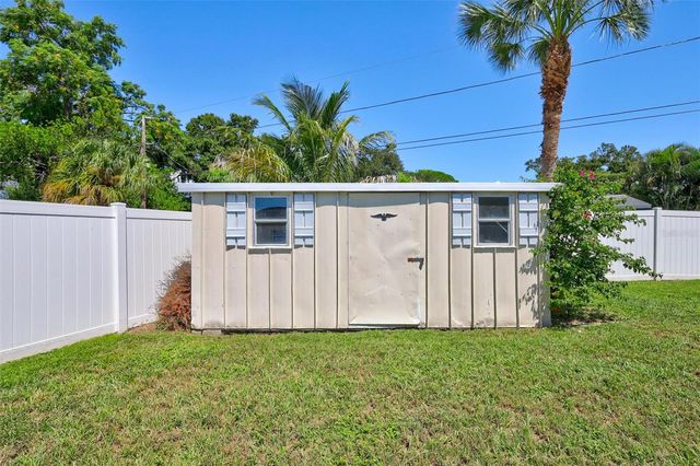 3672 SEAROBIN DRIVE SE, St Petersburg, FL 33705