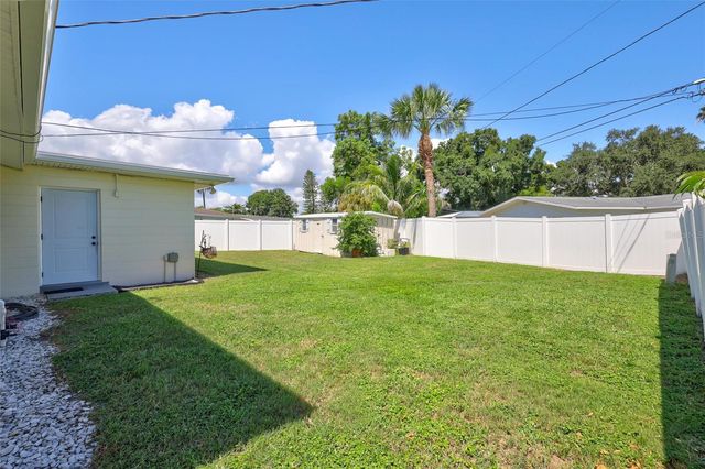 3672 SEAROBIN DRIVE SE, St Petersburg, FL 33705