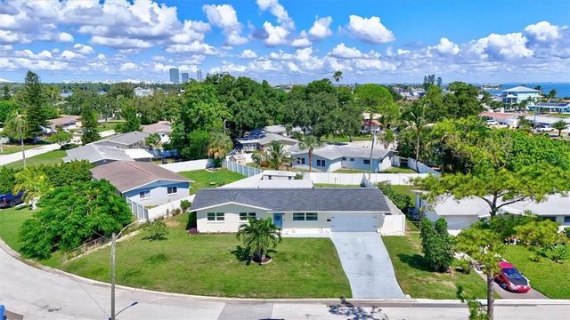 3672 SEAROBIN DRIVE SE, St Petersburg, FL 33705