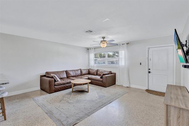 3672 SEAROBIN DRIVE SE, St Petersburg, FL 33705
