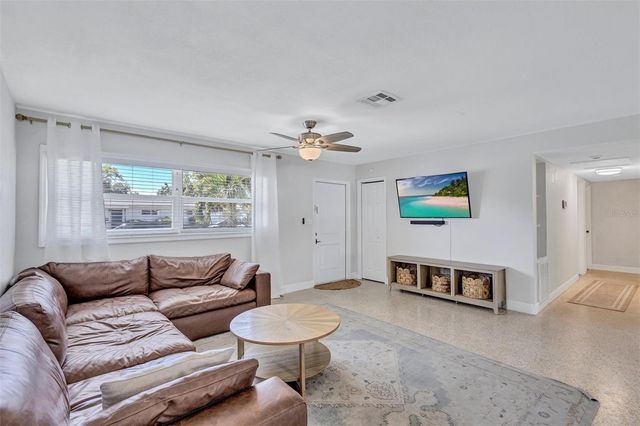 3672 SEAROBIN DRIVE SE, St Petersburg, FL 33705