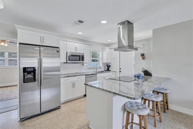 3672 SEAROBIN DRIVE SE, St Petersburg, FL 33705
