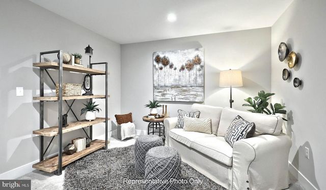 525 STONE GATE BLVD, Annville, PA 17003