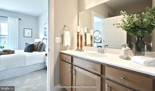 525 STONE GATE BLVD, Annville, PA 17003