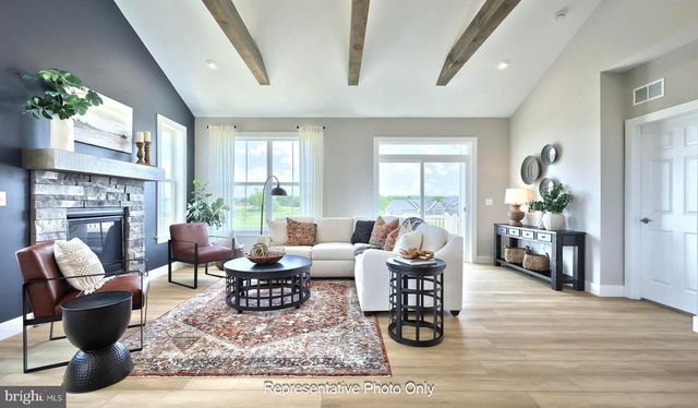 525 STONE GATE BLVD, Annville, PA 17003