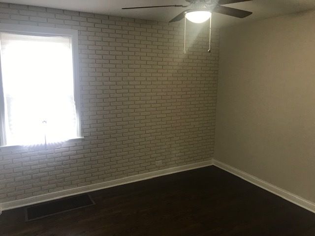 17819 Commercial Avenue, Lansing, IL 60438