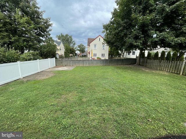 2419 HOLLIS RD, Havertown, PA 19083