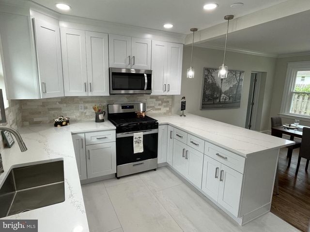 2419 HOLLIS RD, Havertown, PA 19083