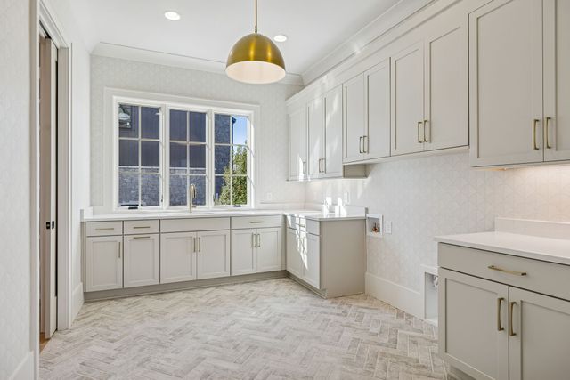 8392 Solstice Dr, College Grove, TN 37046