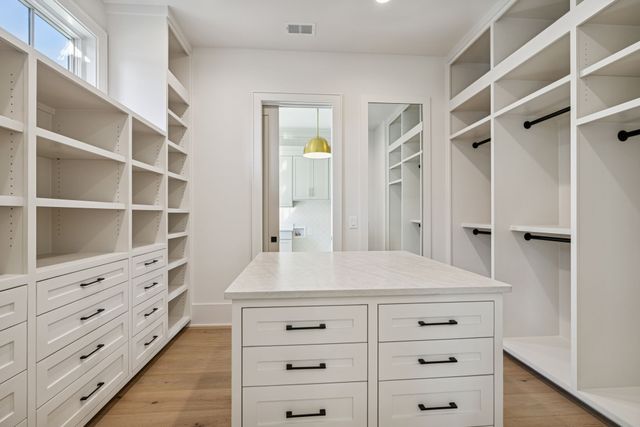 8392 Solstice Dr, College Grove, TN 37046