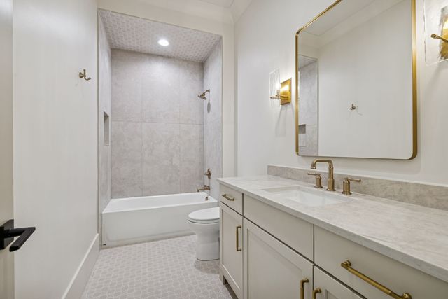 8392 Solstice Dr, College Grove, TN 37046