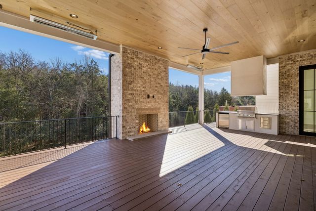 8392 Solstice Dr, College Grove, TN 37046